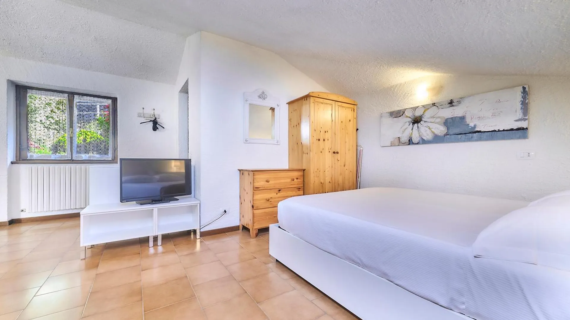 Private Terrace With Lake View Near Varenna 페를레도 아파트